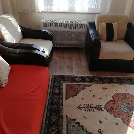 Ozkok Apartman Apartment Mustafakemalpaşa Екстериор снимка